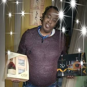 Meet your Posher, Cornelius